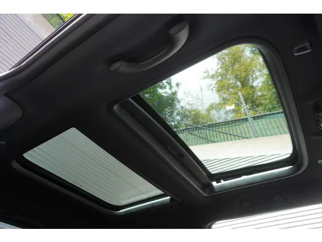 MINI 3-Deurs Cooper C 2024 Benzine 12