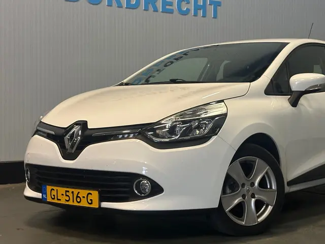 Renault Clio 1.2 Expression 2015 Benzine 4