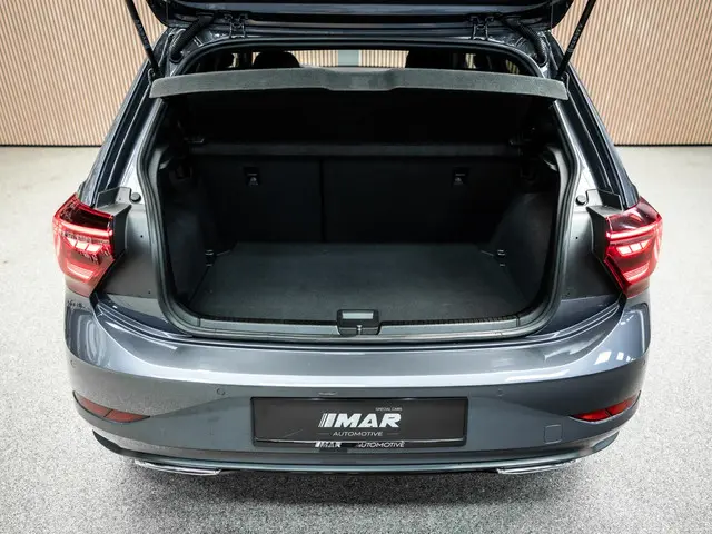 Volkswagen Polo 1.0 TSI R-Line Edition 2025 Benzine 14