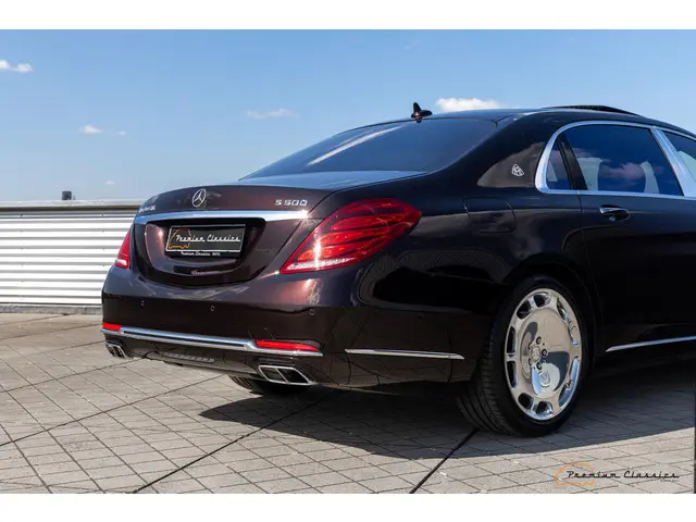 Mercedes-Benz S-Klasse 500 Maybach 2015 Benzine 24