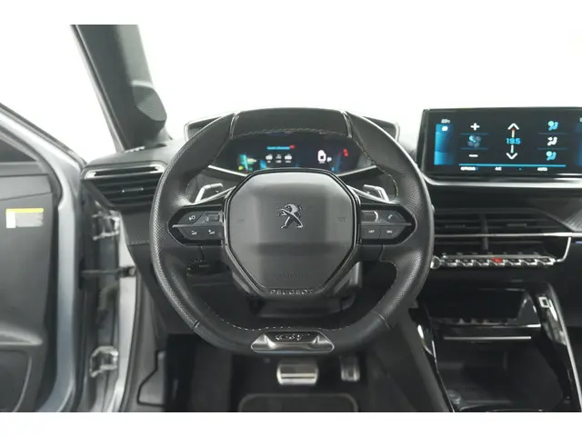 Peugeot 208 PureTech 131 EAT8 GT 2023 Benzine 34
