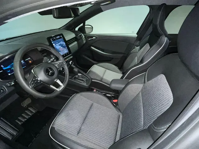 Mitsubishi Colt 1.6 HEV Intense+ 2025 Hybride Benzine 21