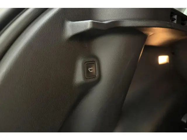 Jeep Compass 1.5T e-Hybrid S 2024 Hybride Benzine 15