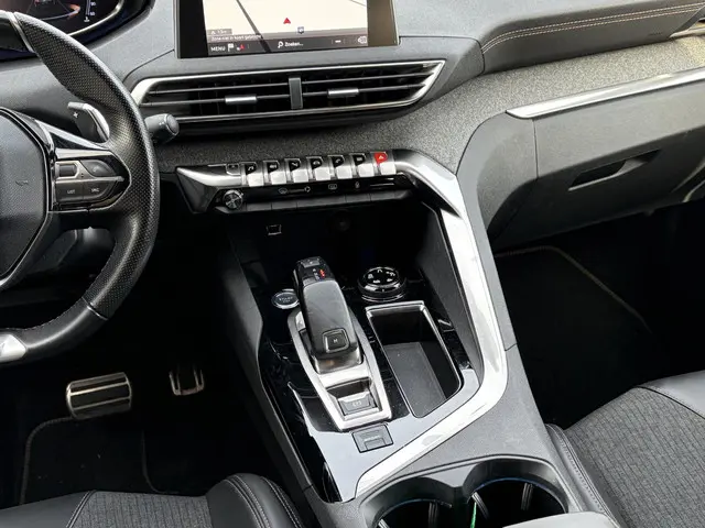 Peugeot 3008 1.6 e-THP GT Line 2018 Benzine 26