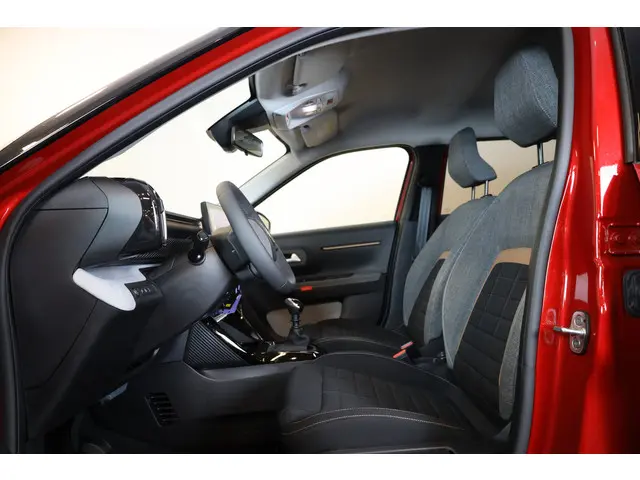 Citroën C3 Aircross Turbo 100 Plus 2025 Benzine 25