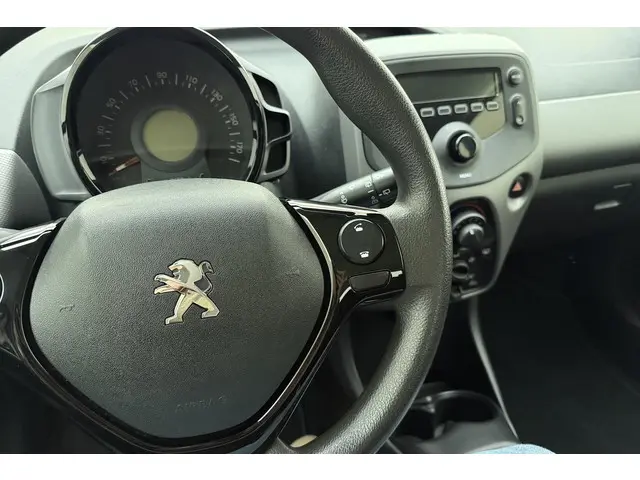 Peugeot 108 1.0 e-VTi Active 2019 Benzine 16