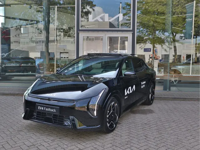 Kia EV4 Fastback GT-PlusLine 81.4 kWh 2025 Elektrisch 8