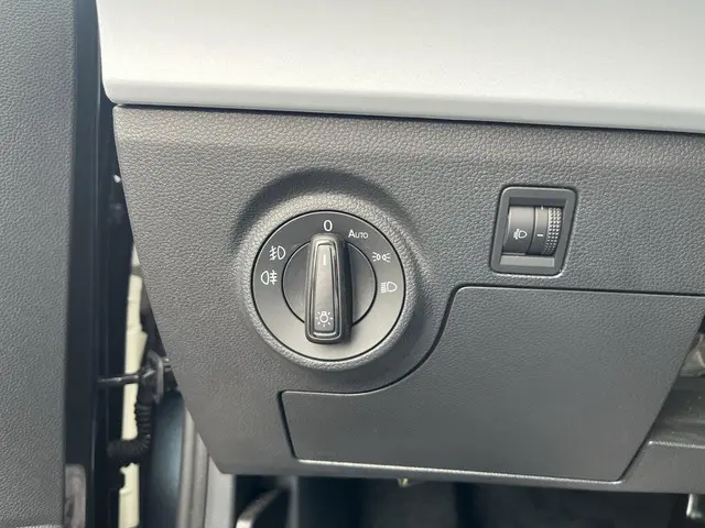 SEAT Ibiza 1.0 TSI Style Business Connect 2024 Benzine 18