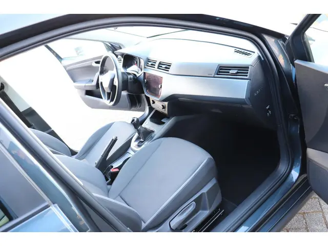 SEAT Arona 1.0 TSI Style Business Intense 2019 Benzine 18