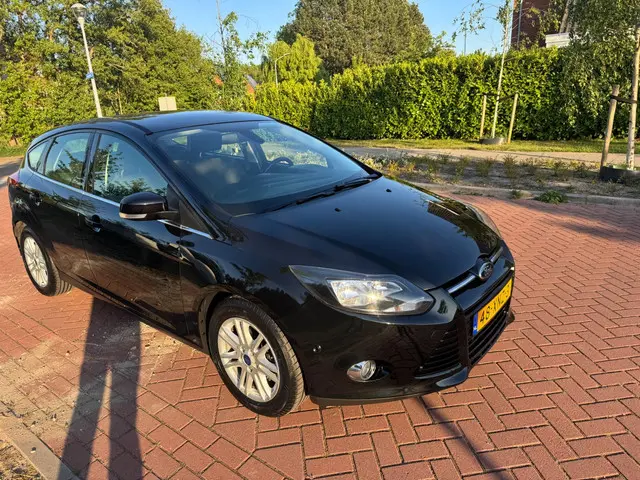 Ford Focus 1.0 EcoBoost Lease Titanium 2012 Benzine 8