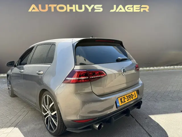 Volkswagen Golf 2.0 TSI GTI 2014 Benzine 2