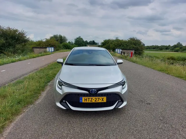 Toyota Corolla 1.8 Hybrid Style 2019 Hybride Benzine 8