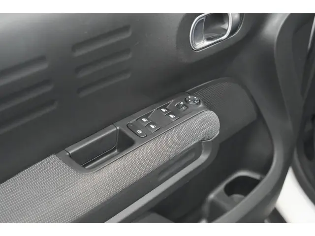 Citroën C3 Aircross PureTech 110 Shine 2021 Benzine 21