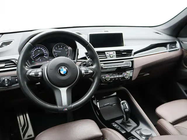 BMW X1 sDrive20i 2019 Benzine 13