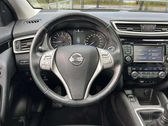 Nissan QASHQAI 1.2 Tekna 2015 Benzine 30