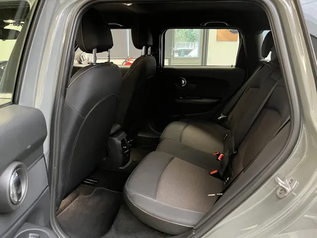 MINI Clubman 1.5 One Salt Business 2018 Benzine 13