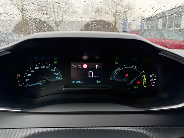 Peugeot e-2008 EV Active Pack 50 kWh 2022 Elektrisch 17