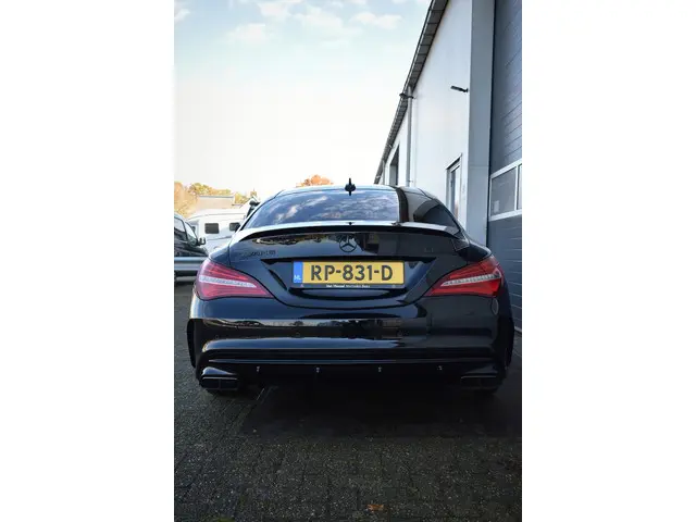 Mercedes-Benz CLA AMG 45 4MATIC 2018 Benzine 4
