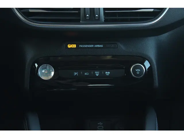 Ford Kuga 2.5 FHEV Active X 2024 Hybride Benzine 44