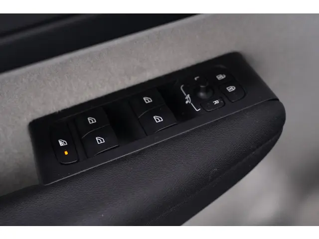 Volvo XC40 1.5 T3 Momentum Pro 2019 Benzine 25