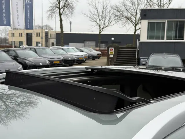 DFSK E5 PHEV 1.5 L2 2025 Hybride Benzine 24