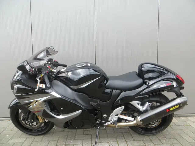 Suzuki GSX R 1300 Hayabusa 2015 Benzine 9