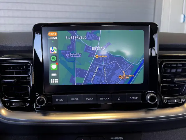 Kia Stonic 1.0 T-GDi DynamicPlusLine 2022 Benzine 18