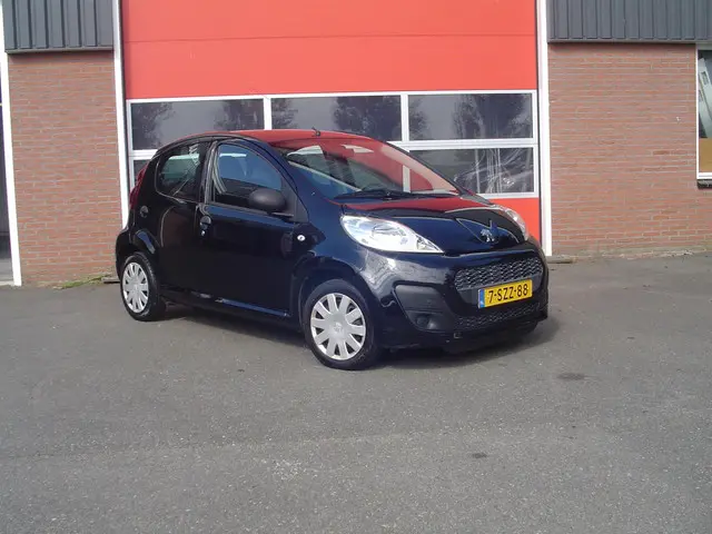 Peugeot 107 1.0 Access Accent / Airco / NAP 2013 Benzine 3