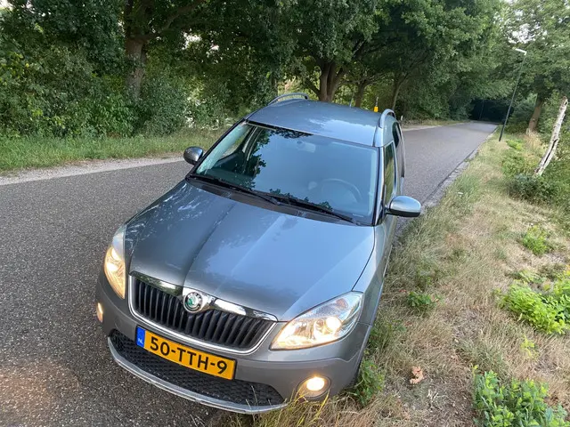 Škoda Roomster 1.2 TSI Ambition 2012 Benzine 34