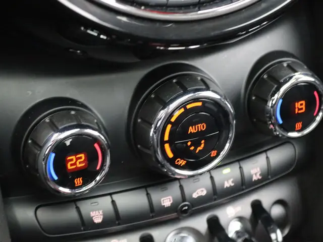 MINI 3-Deurs Cooper 2020 Benzine 16