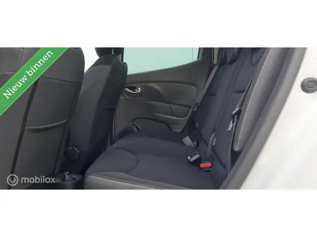 Renault Clio 0.9 TCe Limited LED\KEYLESS/1EiG 2018 Benzine 18