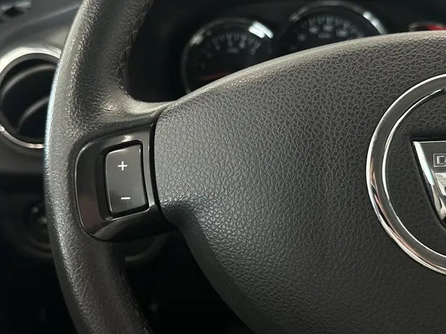 Dacia Sandero Stepway 0.9 TCe 90 Lauréate 2015 Benzine 16