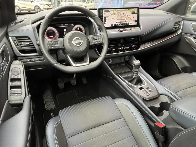Nissan QASHQAI MHEV 140 MT Tekna 2024 Benzine 7