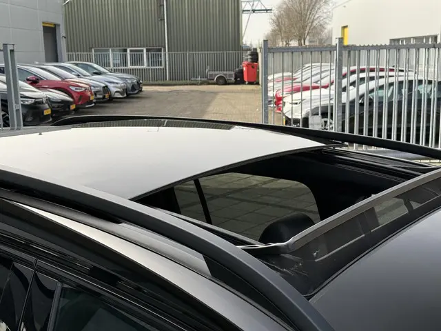 Mercedes-Benz GLB Aut. 180 Sol. AMG Edition 2021 Benzine 23