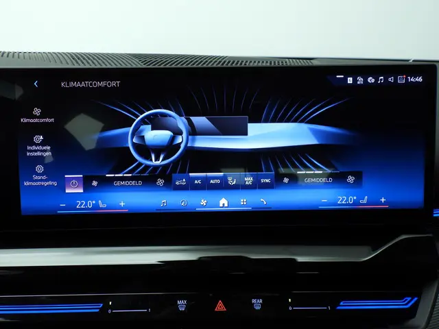 BMW 5 Serie Touring 530e 2024 Hybride Benzine 21