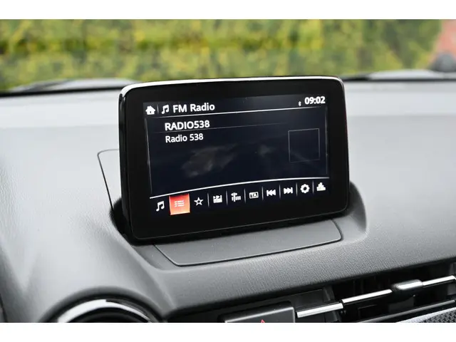 Mazda 2 Skyactiv-G 90 5MT Dynamic+ 2018 Benzine 21