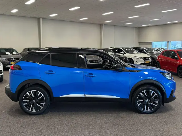 Peugeot 2008 1.2 GT-LINE 2021 Benzine 6