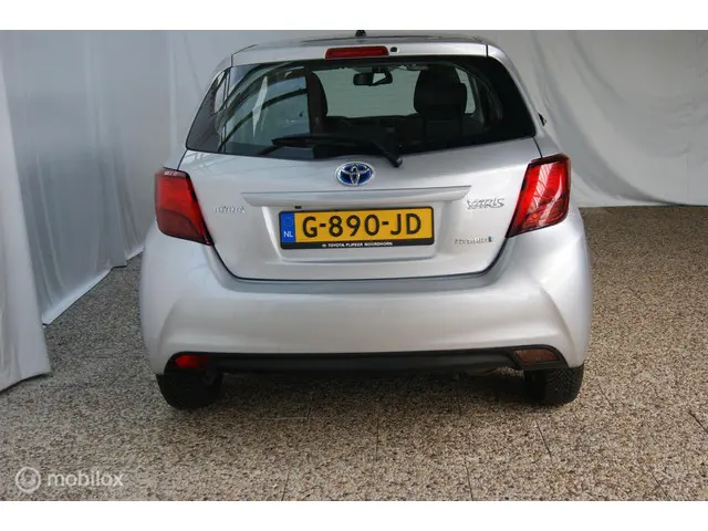 Toyota Yaris 1.5 Hybrid Trend 2016 Hybride Benzine 5