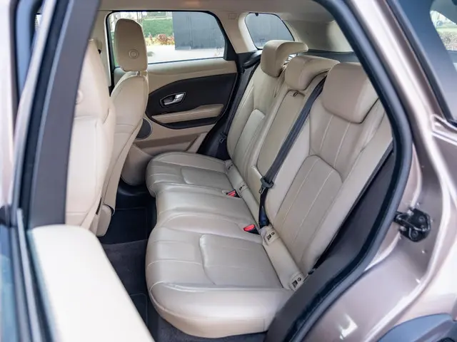 Land Rover Range Rover Evoque 2.0 Si4 HSE 2015 Benzine 8