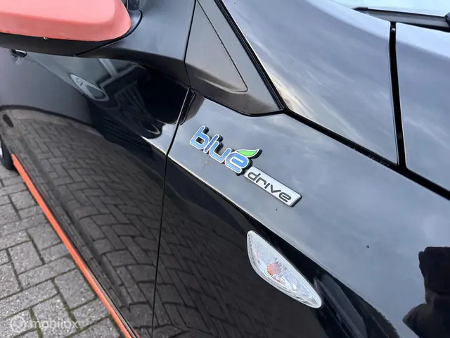 Hyundai i10 1.0i i-Motion| bluetooth| new apk! 2014 Benzine 5