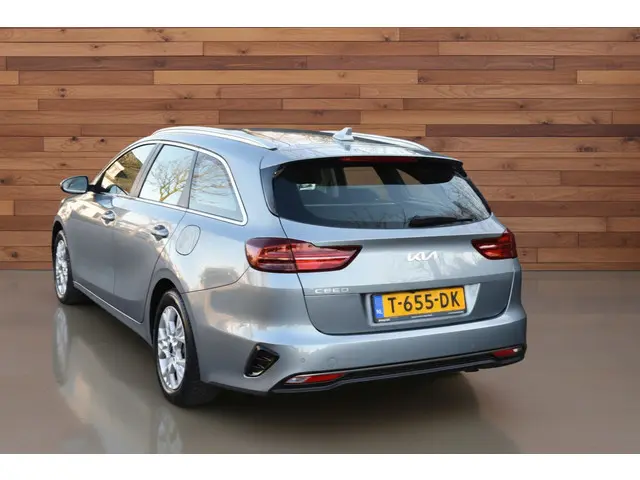 Kia Ceed Sportswagon 1.5 T-GDi DynamicLine 2023 Benzine 6