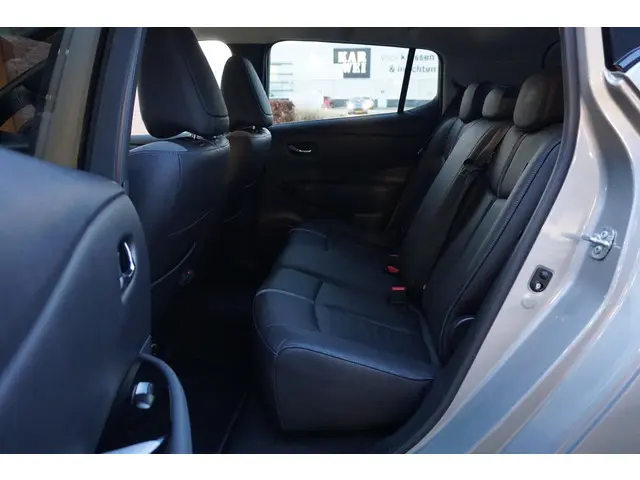 Nissan Leaf Tekna 39 kWh 2024 Elektrisch 17