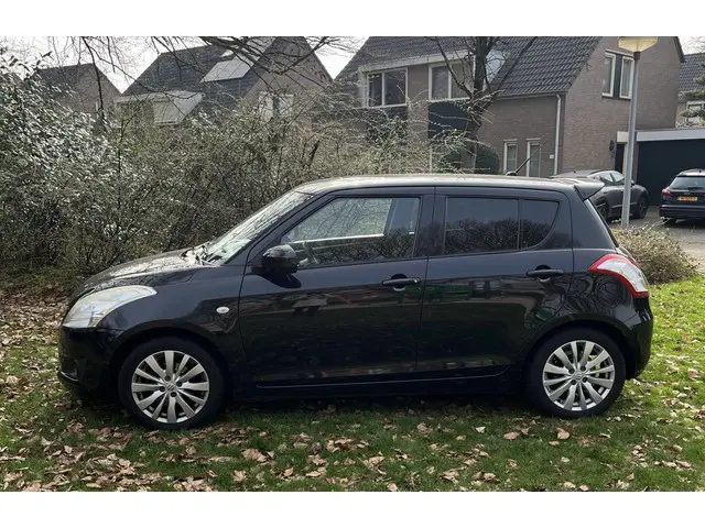 Suzuki Swift 1.2 Exclusive 2014 Benzine 6
