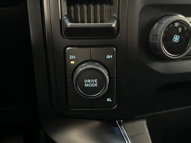 Ford F-150 USA 3.5 STX Sport Night 2024 Benzine 19