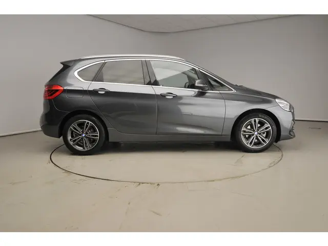 BMW 2 Serie Active Tourer 218i 2022 Benzine 4