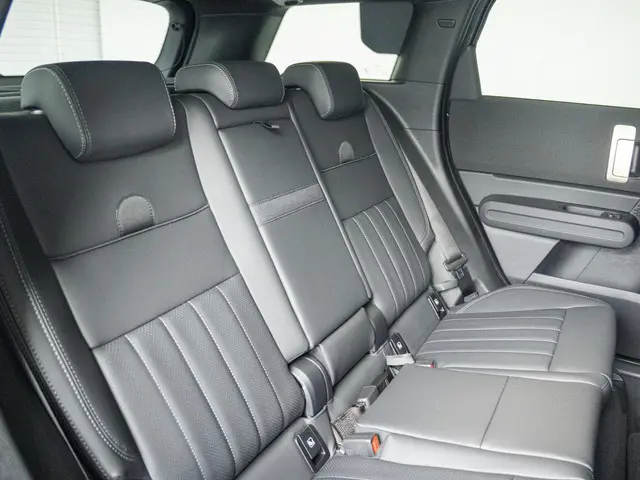 MINI Countryman C John Cooper Works XL 2026 Benzine 11