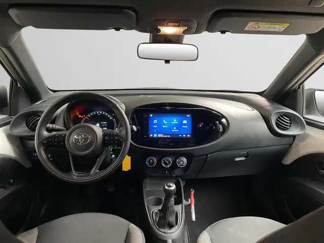 Toyota Aygo X 1.0 VVT-i MT Play Limited 2024 Benzine 5