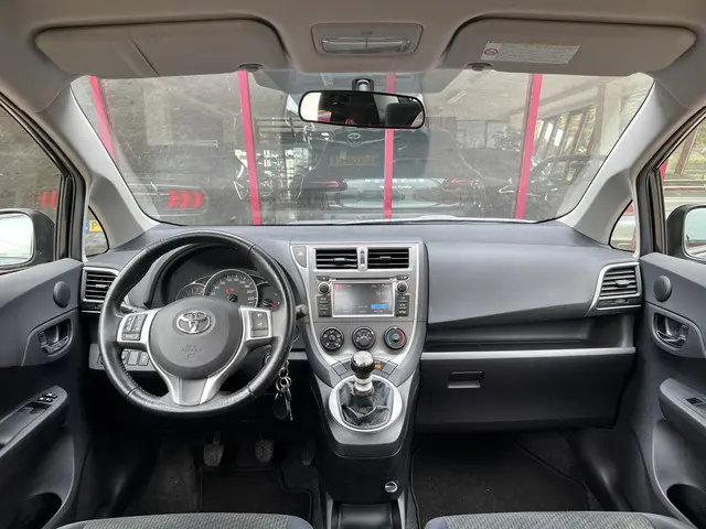 Toyota Verso-S 1.3 VVT-i Comfort 2012 Benzine 11