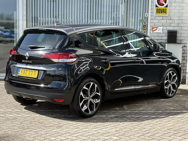 Renault Scénic 1.3 TCe Intens 2022 Benzine 30