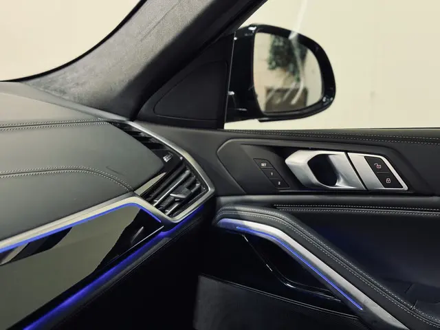 BMW X6 xDrive40i High Executive M-Sport 2020 Benzine 29